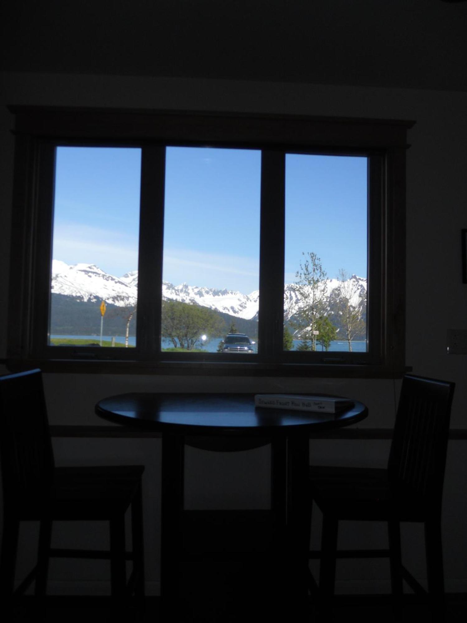 Seward Front Row Bed And Breakfast ภายนอก รูปภาพ