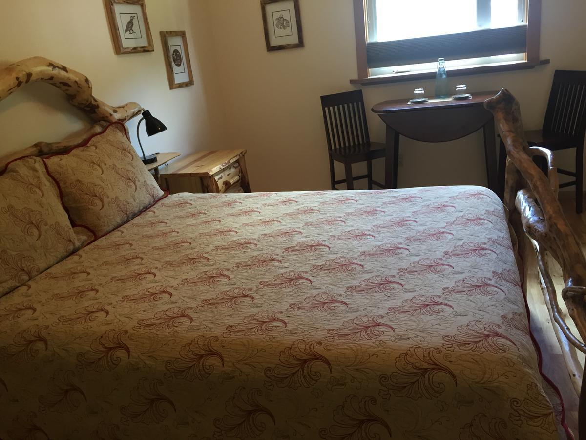 Seward Front Row Bed And Breakfast ภายนอก รูปภาพ