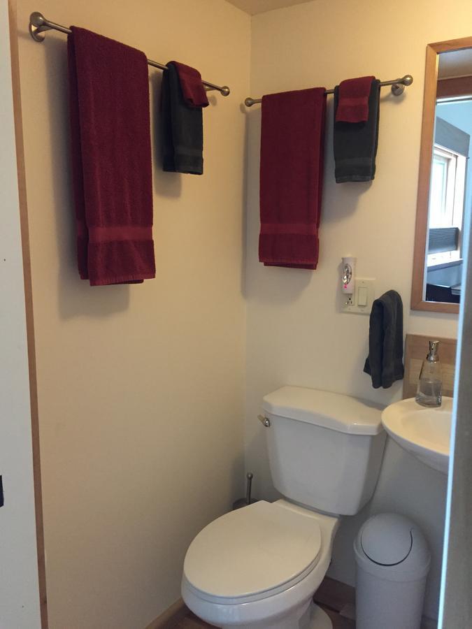 Seward Front Row Bed And Breakfast ภายนอก รูปภาพ